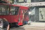 Belqradda  tramvay relsdən çıxaraq binaya çırpılıb, 12 nəfər xəsarət alıb